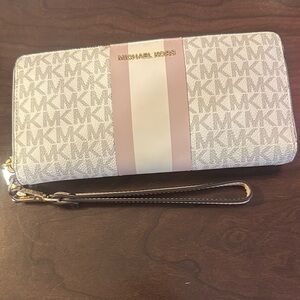 Michael Kors Logo Wallet Wristlet in Cream and Pink